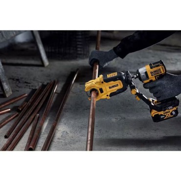 DEWALT IMPACT CONNECT™ Copper Pipe Cutter Attachment DWACPRIR