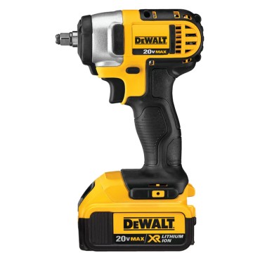 DeWalt DCF883M2 20V MAX 3/8" Impact Wrench Kit