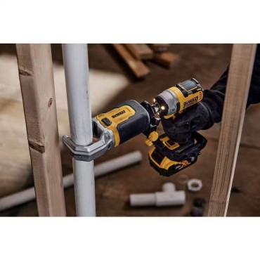 DEWALT IMPACT CONNECT™ PVC/PEX Pipe Cutter Attachment DWAPVCIR