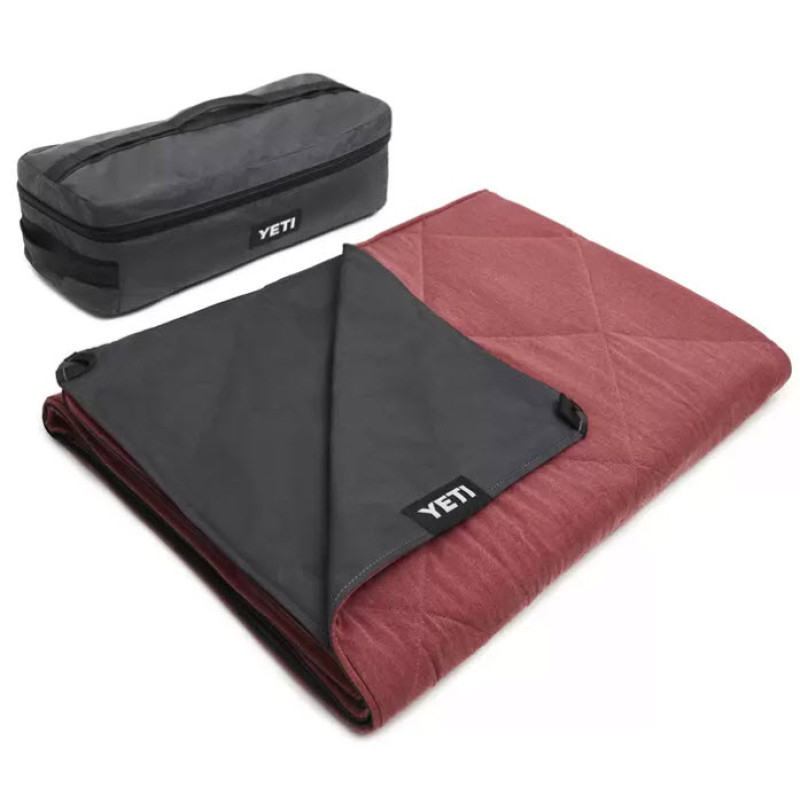 YETI Lowlands Blanket Fireside Red