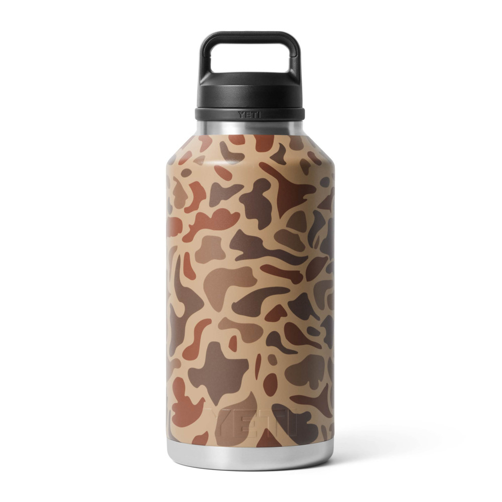 YETI Rambler 64 Oz Chug Bottle Wetlands Camo