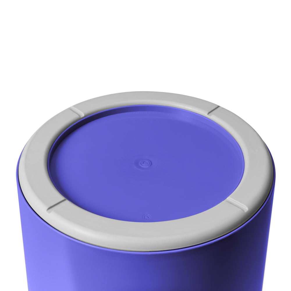 YETI Loadout 5-Gallon Bucket Ultramarine Violet