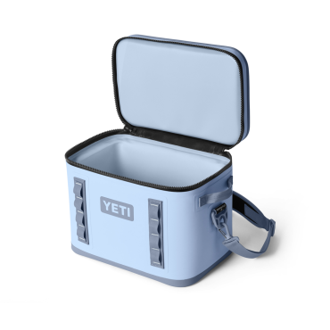 YETI Hopper Flip 18 Big Sky Blue