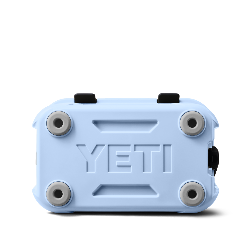 YETI Roadie 15 Big Sky Blue