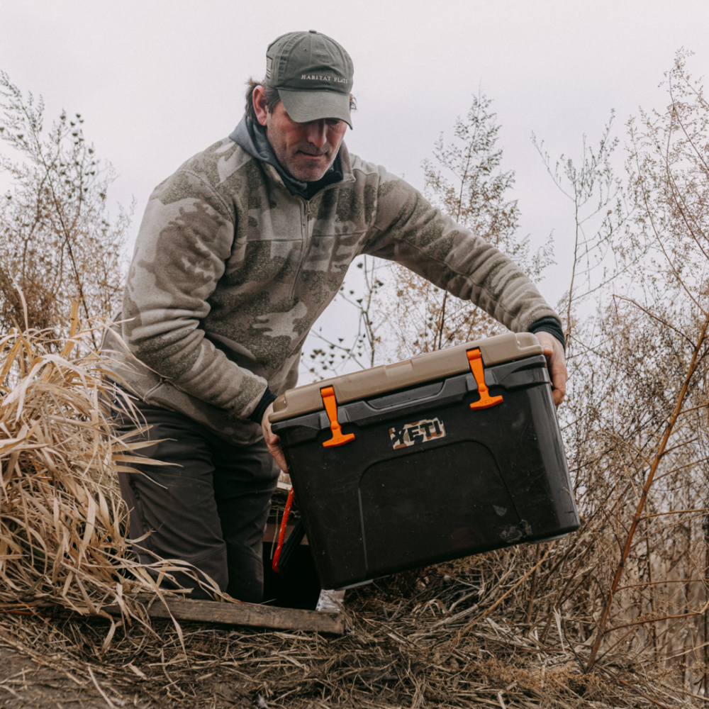 YETI Tundra 35 Cooler Wetlands Brown