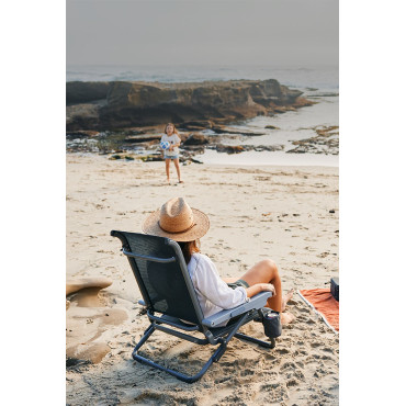YETI Hondo Beach Chair Navy
